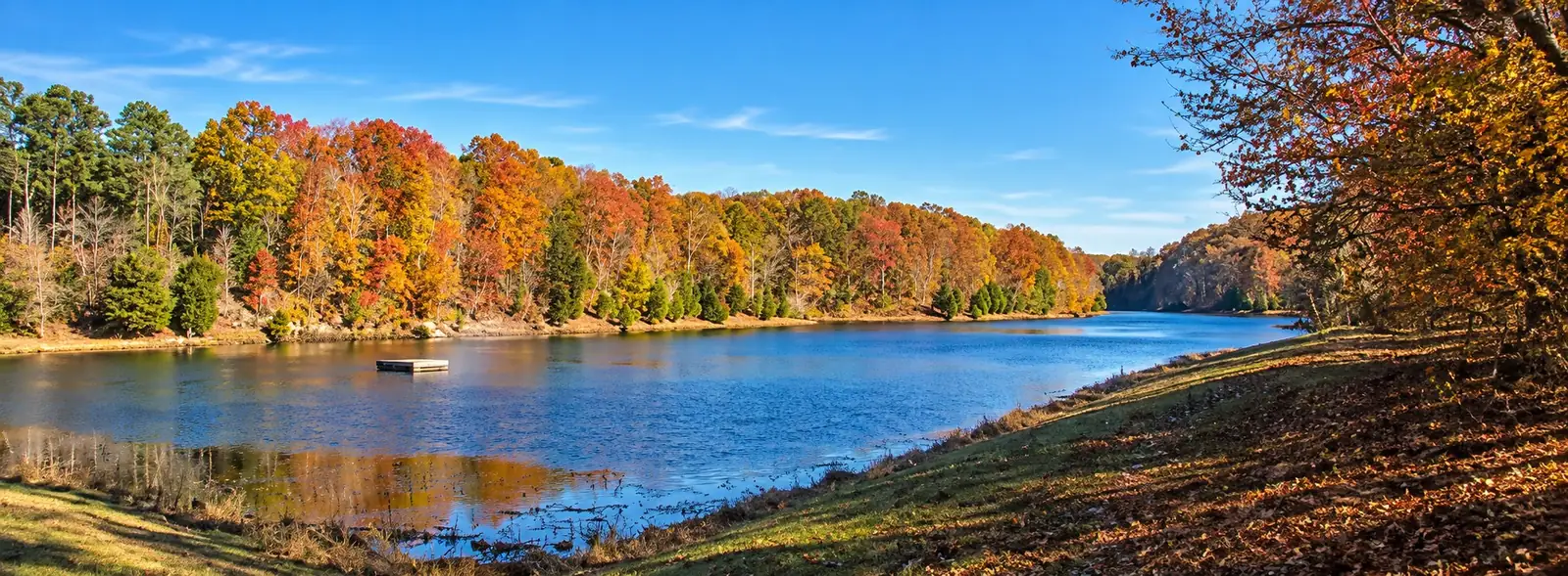 Lake and autumn forest at Montgomery Bell State Park